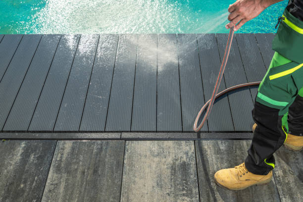 Best Roof Power Washing Services  in , OR