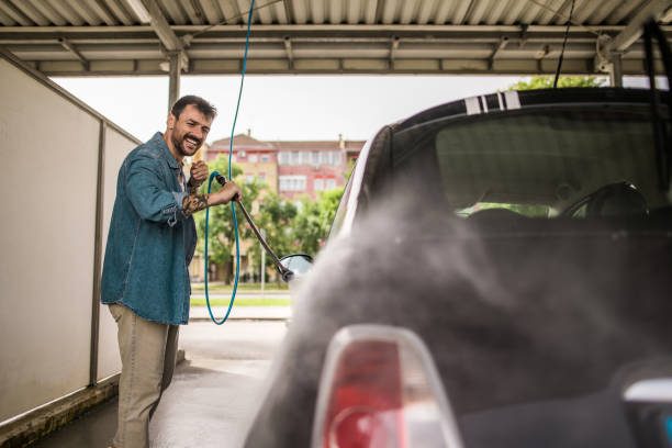 Best Commercial Building Pressure Washing  in , OR